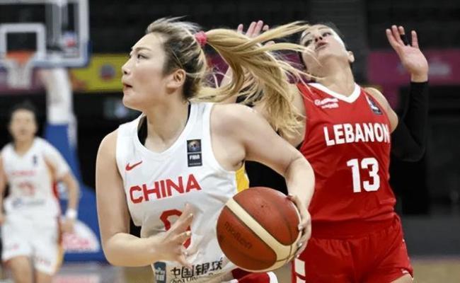 宫鲁鸣弃用李梦对中国女篮有何影响 利弊几何？